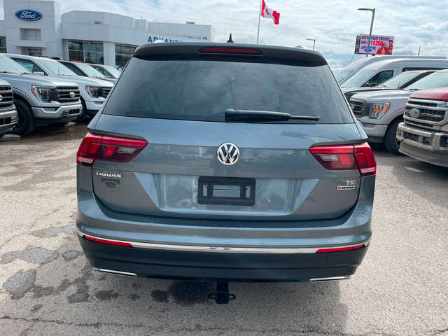 2018 Volkswagen Tiguan Highline Power Moonroof. Rear View Cam... in Cars & Trucks in Calgary - Image 4