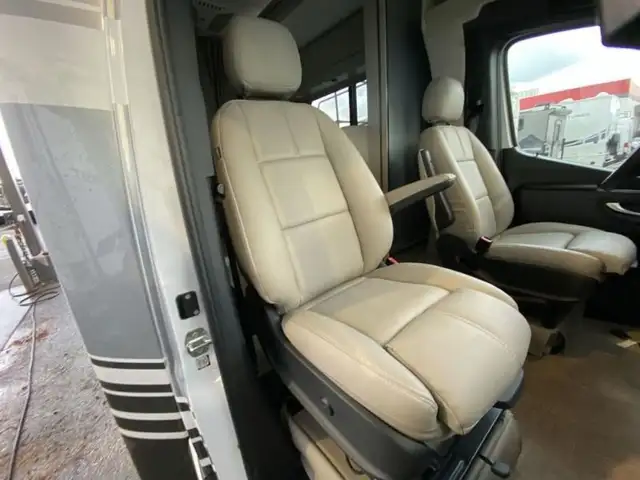 2025 Thor Motor Coach Delano Sprinter 24FB in RVs & Motorhomes in Abbotsford - Image 33