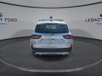 *Sunroof, Wireless Charging, 360 Camera, Power Driver Seat, Hybrid!* With an interior that easily ad... (image 6)