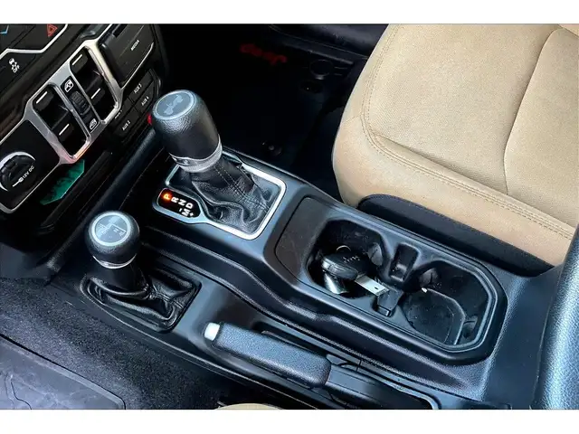 2022 Jeep Wrangler Willys 4Dr | Soft Top | Alpine | Tow Package  in Cars & Trucks in Mississauga / Peel Region - Image 15