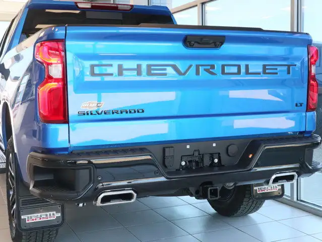 2025 Chevrolet Silverado 1500 LT Trail Boss in Cars & Trucks in Lloydminster - Image 8