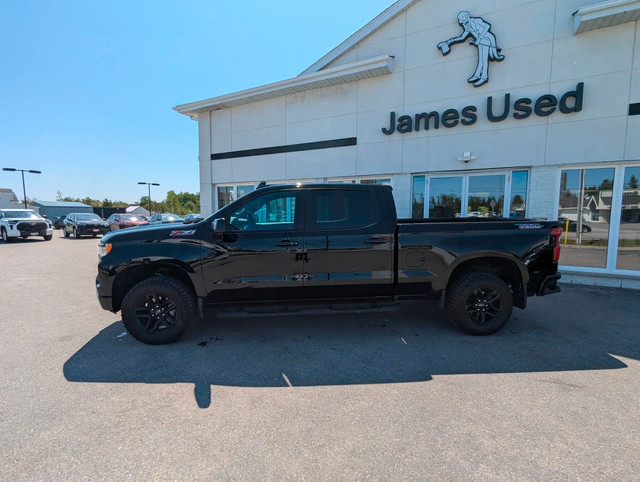 2024 Chevrolet Silverado 1500 LT Trail Boss in Cars & Trucks in Timmins - Image 2