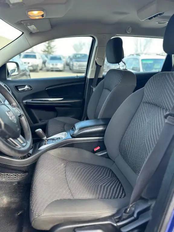 2012 Dodge Journey SE | 7 PASSENGER |BIG SUMMER BLOWOUT! dans Autos et camions dans Calgary - Image 10
