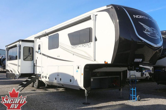 2025 JAYCO NORTH POINT 377RLBH in Travel Trailers & Campers in Hamilton
