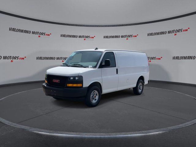 2021 GMC Savana Cargo Van in Cars & Trucks in Hamilton - Image 4