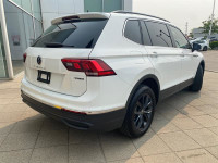 Humberview Volkswagen on the Queensway This Certified Pre-Owned 2022 Volkswagen Tiguan Comfortline 4... (image 6)