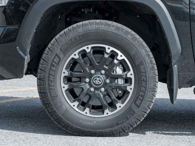2025 Toyota Tundra SR5 TRD OFF ROAD, Purchased Here, One Owner, in Cars & Trucks in Markham / York Region - Image 4