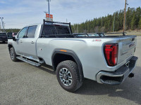 2023 GMC Sierra 3500HD SLE 4WD, 6.6L Diesel, Allison Transmission , Remote Start, Heated Seats, Heat... (image 7)