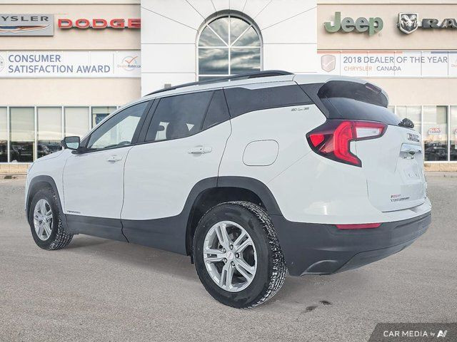 2022 GMC Terrain SLE | Cloth | Forward Collision Mitigation in Cars & Trucks in Grande Prairie - Image 2