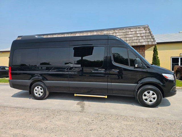 2019 Mercedes-Benz Sprinter Passenger Van 2500 High Roof V6, Dei in Cars & Trucks in Chatham-Kent - Image 3