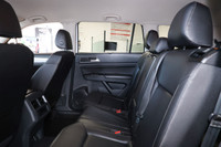 Special Finance Price: $21,999 | Cash Price: $23 ,499 2018 Volkswagen Atlas Comfortline V6 AWD - No... (image 8)
