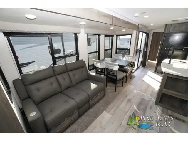 2023 KZ Sportsmen 363FL in Travel Trailers & Campers in Truro - Image 16