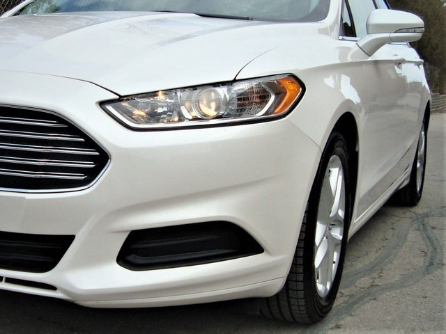 2015 Ford FUSION SE | ONLY 67K | 1 OWNER | CARFAX CLEAN in Cars & Trucks in City of Toronto - Image 4