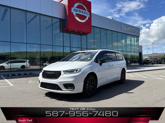 2024 Chrysler Pacifica Touring-L S APPERANCE PACKAGE AWD *SUNROO in Cars & Trucks in Calgary