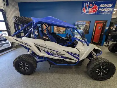 YAMAHA YXZ 1000 R 2017 Livraison partout au Québec et au Nouveau Brunswick. Plusieurs options de gar...