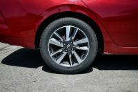 Android Auto, Apple CarPlay, Heated Seats, Chrome Grille, Touchscreen, Emergency Braking, Lane Depar... (image 5)