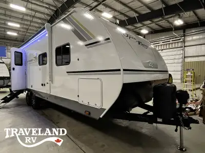 Highland Ridge Range Lite 241BH Travel Trailer. Small in size but big on space, the Range Lite Trave...