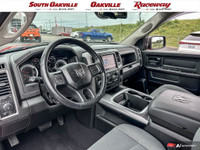 Apple Carplay / Android Auto, 1 Owner, Electronics Convenience Group, Front Heated Seats, Heated Ste... (image 9)