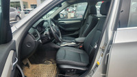 2013 BMW X1 Local Trade, Leather, All Wheel Drive, Low KM's. xDrive28i Glacier Silver Metallic AWD 8... (image 8)