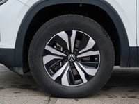2024 Volkswagen Atlas Spacious, Sophisticated & Family-Ready! VIN: 1V2LR2CA0RC567113 Elevate every j... (image 7)