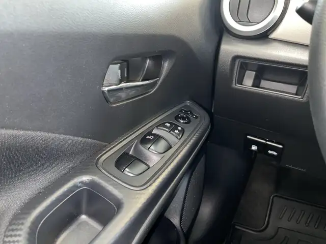 2022 Nissan Versa 1.6 SV CERTIFIED PRE-OWNED - CLEAN CARFAX - LO in Cars & Trucks in Regina - Image 22