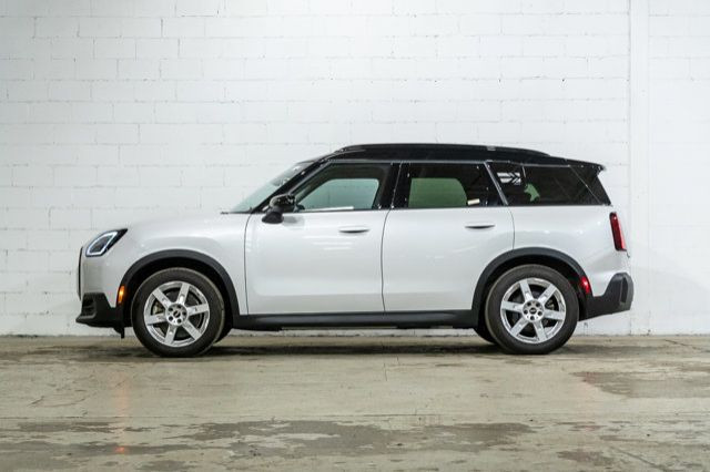 2025 MINI Countryman SE ALL4 | Premier+ | Harman/Kardon dans Autos et camions  à Ville de Montréal - Image 4