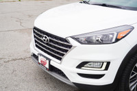 Check out this sleek 2019 Hyundai Tucson Luxury AWD with a panoramic roof, leather seats, and Apple... (image 9)