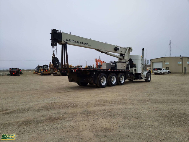 2015 Kenworth T800 Tri Crane Truck in Heavy Equipment in St. Albert - Image 4