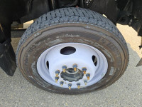 2023 Ford Super Duty F-550 DRW XL 4WD Crew Cab 203" WB 84" CA, 12ft Deck, 6.7L V8 Diesel, High Capac... (image 8)