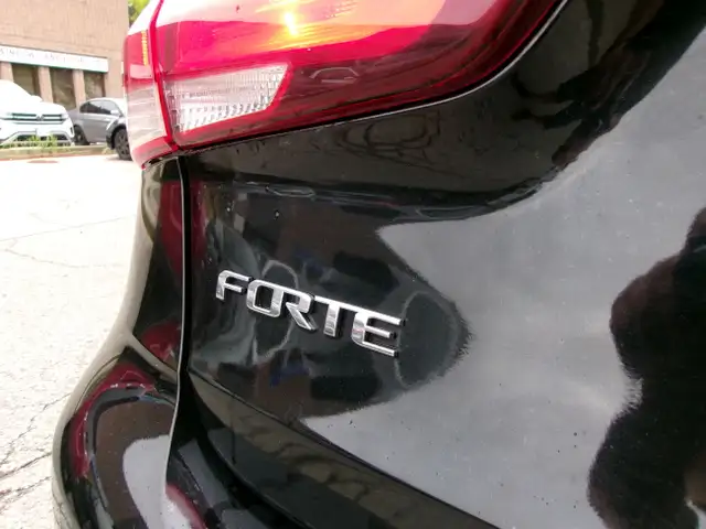 2018 Kia Forte ***CERTIFIED | AUTOMATIC | GAS SAVER*** in Cars & Trucks in Mississauga / Peel Region - Image 14