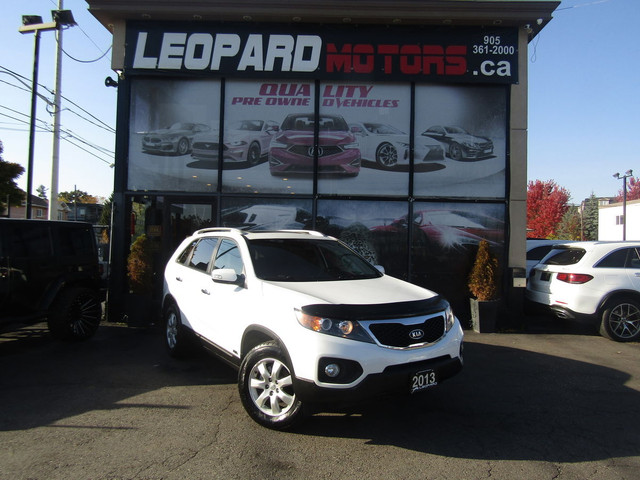 2013 KIA Sorento LX, 4WD, Sunroof, Push To Start, Sensor, Blueto in Cars & Trucks in Mississauga / Peel Region