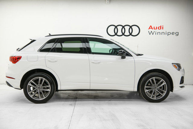 2023 Audi Q3 Komfort | Leather | Panoramic Sunroof  in Cars & Trucks in Winnipeg - Image 4