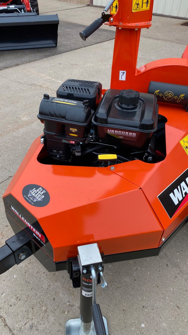 New Wallenstein BXT36S Wood Chipper Towable in Farming Equipment in Strathcona County - Image 4