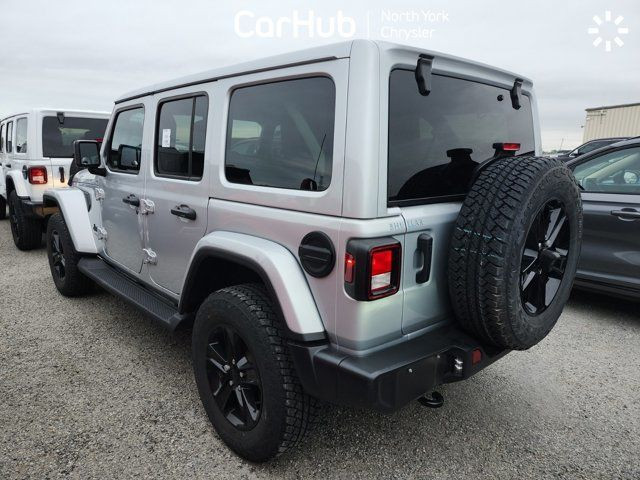 2022 Jeep Wrangler Unlimited Sahara Altitude in Cars & Trucks in City of Toronto - Image 3