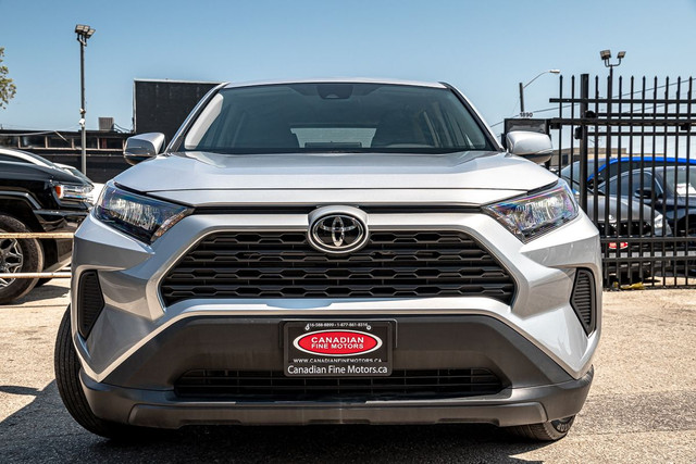 2024 TOYOTA RAV4 LE AWD | HEATED SEATS | CAM | CARPLAY | ONE OWN in Cars & Trucks in City of Toronto - Image 3