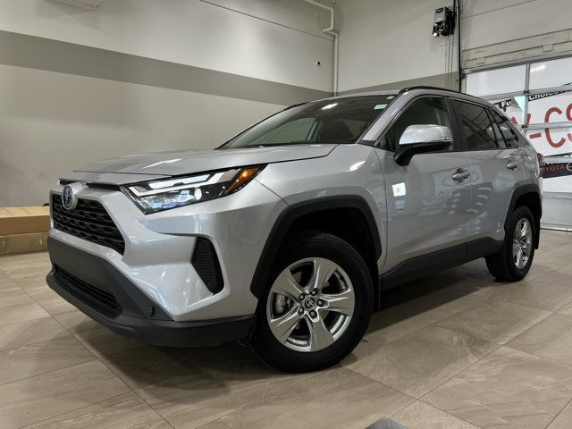 2023 Toyota RAV4 Hybrid XLE in Cars & Trucks in Edmonton - Image 4