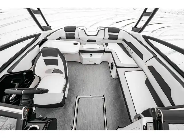 2025 Yamaha AR 195 in Powerboats & Motorboats in Québec City - Image 25