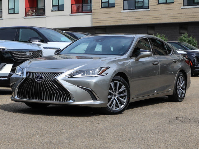2019 Lexus Es 300h Adaptive Cruise Leather in Cars & Trucks in Edmonton - Image 2