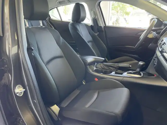 2014 Mazda Mazda3 GX-SKY in Cars & Trucks in City of Montréal - Image 22
