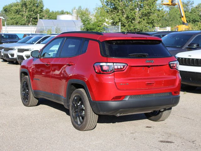 2025 Jeep Compass Altitude 4x4, Pano Sunroof, Heated Leather in Cars & Trucks in Calgary - Image 3