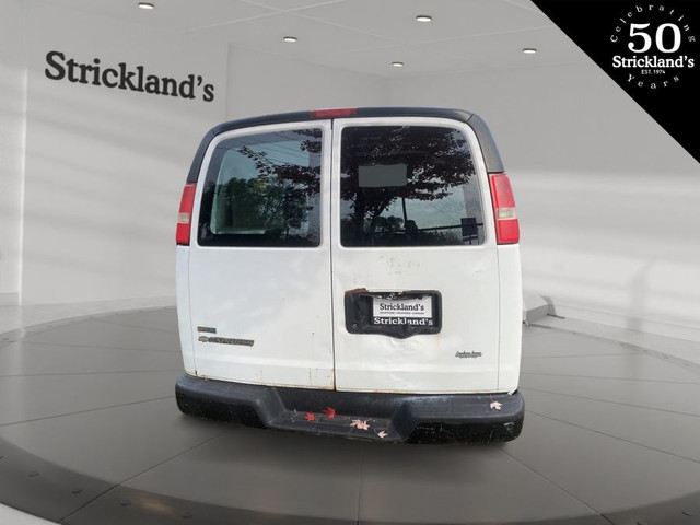 2010 CHEVROLET EXPRESS 2500 2WD in Cars & Trucks in Stratford - Image 4