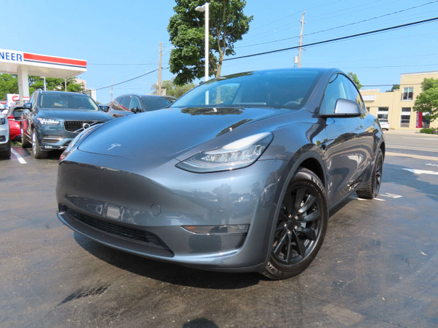 2020 Tesla Model Y LONG RANGE ALL-WHEEL DRIVE - NAVI - 36,000KMS in Cars & Trucks in Oakville / Halton Region - Image 4