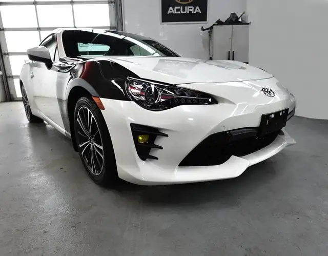 2020 Toyota 86 GT MODEL,4 NEW TIRES ON IT,CARBON FIBER,MUST SEE62938483425537126