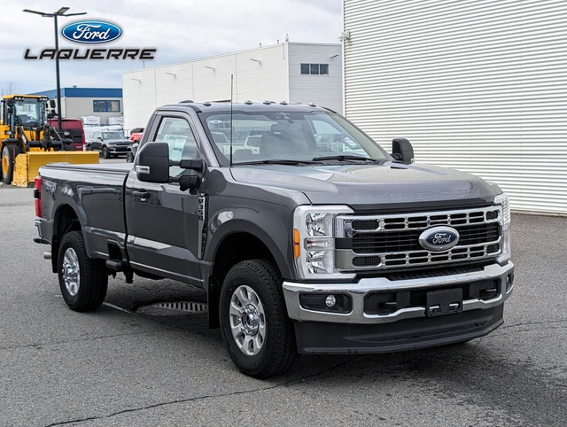 FORD F-350 SUPER DUTY XLT 2023 in Cars & Trucks in Victoriaville - Image 3
