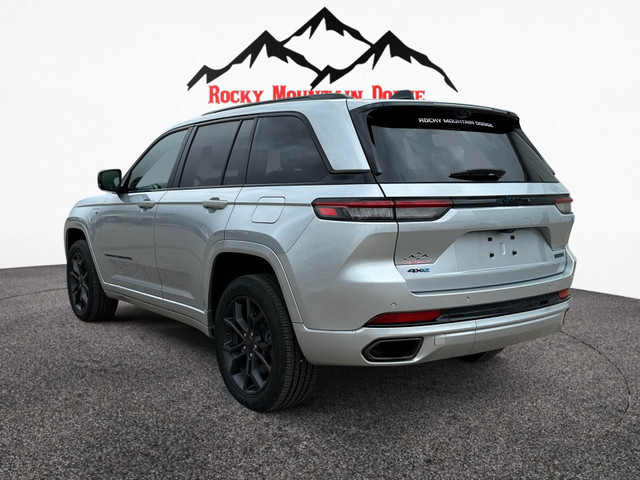  BIG SAVINGS ON THIS 2023 JEEP GRAND CHEROKEE 4XE HYBRID in Cars & Trucks in Red Deer - Image 3