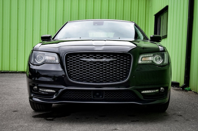 2023 Chrysler 300 Touring L AWD • SUNROOF • COOLED LEATHER • CP/ in Cars & Trucks in Kingston - Image 4