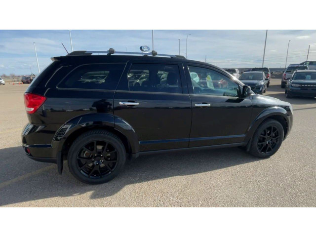  2016 Dodge Journey R/T 3RD ROW+DVD PLAYER+MOON ROOF in Cars & Trucks in Medicine Hat - Image 2