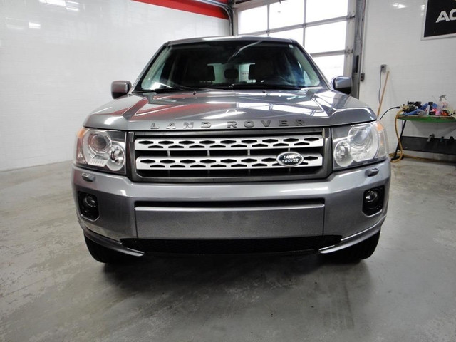  2012 Land Rover LR2 DEALER MAINTAIN,NO ACCIDENT,AWD,PANO ROOF in Cars & Trucks in City of Toronto - Image 2