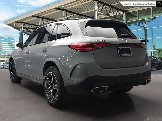 2025 Mercedes-Benz GLC 300 4MATIC SUV - Manufaktur Alpine Grey - in Cars & Trucks in Edmonton - Image 4