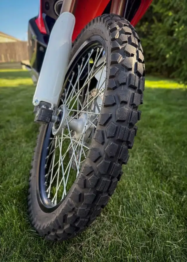 2019 HONDA CRF250L RALLY-RED! in Dirt Bikes & Motocross in Winnipeg - Image 5